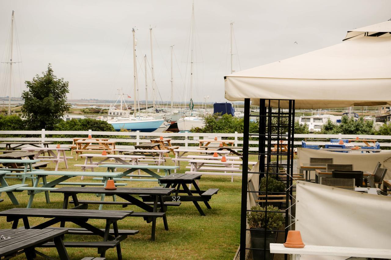 The Victory At Mersea West Mersea Bagian luar foto